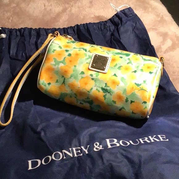 Dooney & Bourke Handbags - Mini wristlet